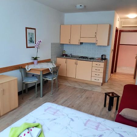 Apartmani Lorena بولا المظهر الخارجي الصورة